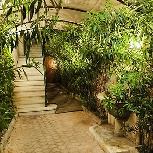 hotel-vendome-aix-en-provence.fr-provencehotel.com/