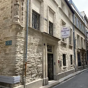 le-medieval-avignon.fr-provencehotel.com/
